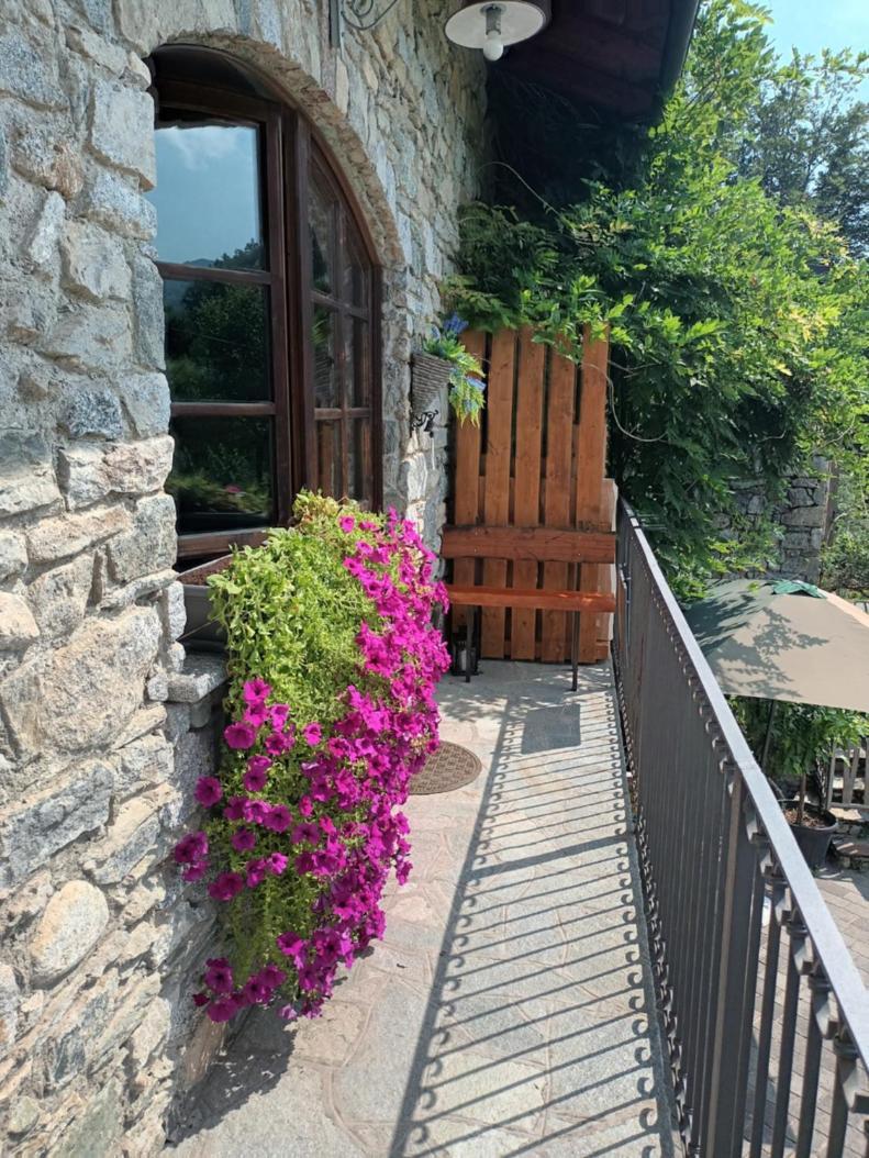 Farmhouse Of Grandfather Chek Μπελάτζιο Εξωτερικό φωτογραφία