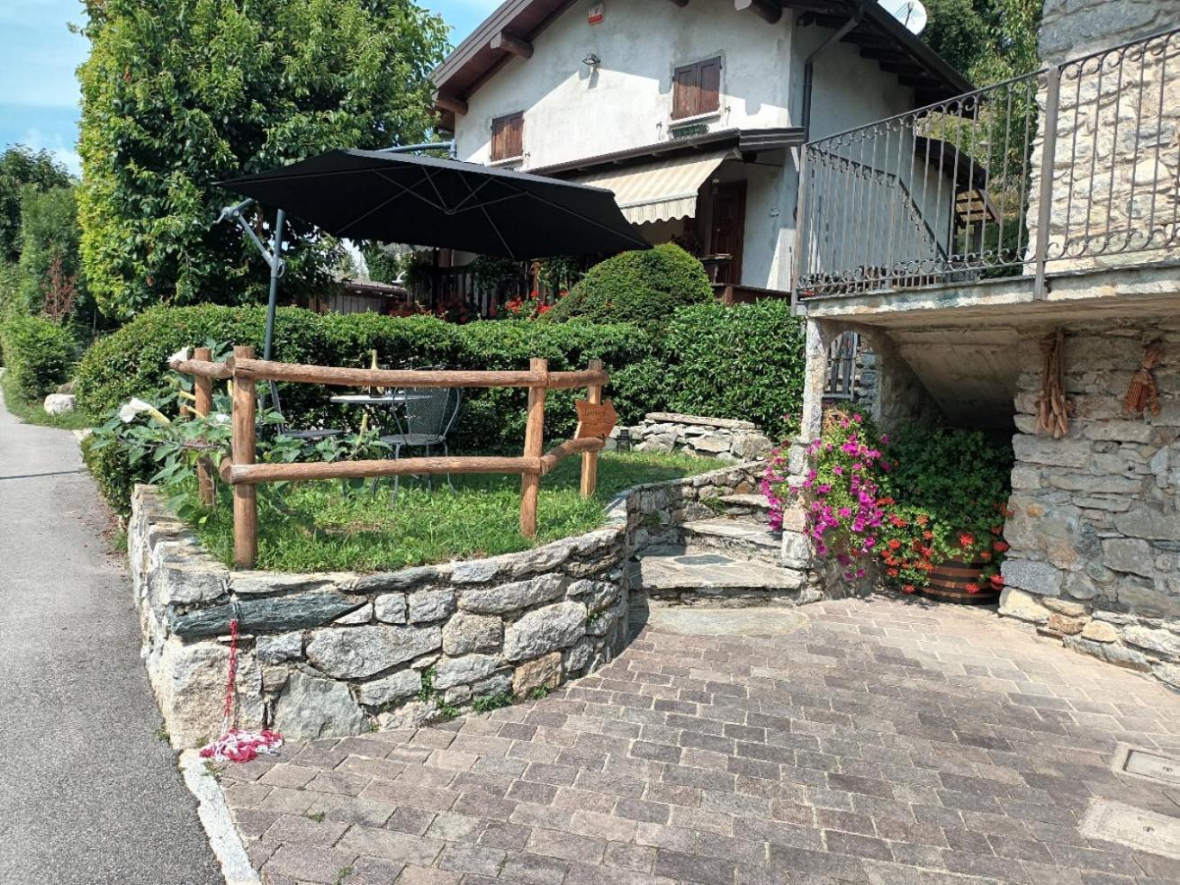 Farmhouse Of Grandfather Chek Μπελάτζιο Εξωτερικό φωτογραφία
