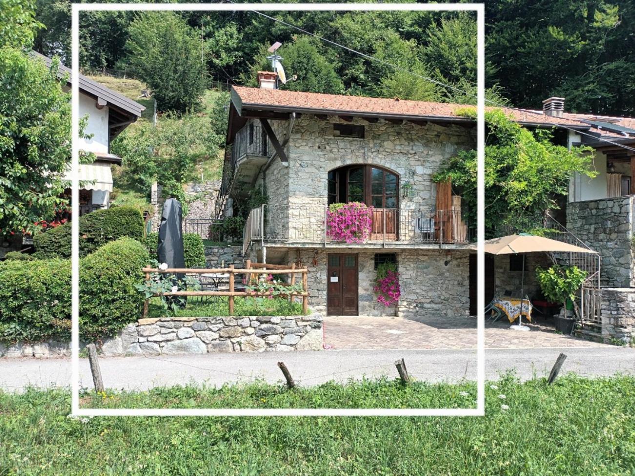 Farmhouse Of Grandfather Chek Μπελάτζιο Εξωτερικό φωτογραφία